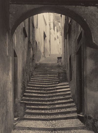 Uma rua em Bellagio de Alfred Stieglitz