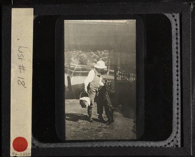Sem título sobrinha Elizabeth com Inky em Oaklawn, c. 1903. de Alfred Stieglitz