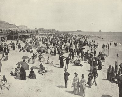 Praia em Atlantic City, New Jersey (foto a p/b) de American Photographer (after)