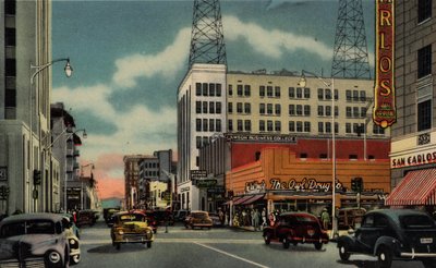 Phoenix, Arizona: Central Avenue, Looking South from Monroe (foto) de American Photographer (after)