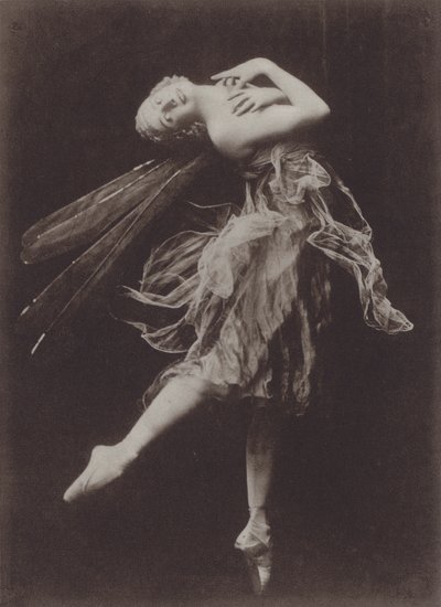 Anna Pavlova em A Mosca do Dragão (fotografia a preto e branco) de American Photographer