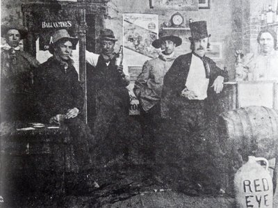 Bar da Cripple Creek, 1898 de American Photographer
