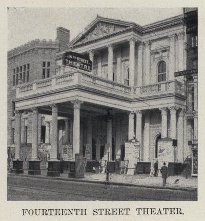 Teatro da Rua XIV (foto a p/b) de American Photographer