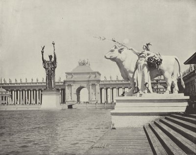 Olhando Lakeward da estátua da abundância de American Photographer