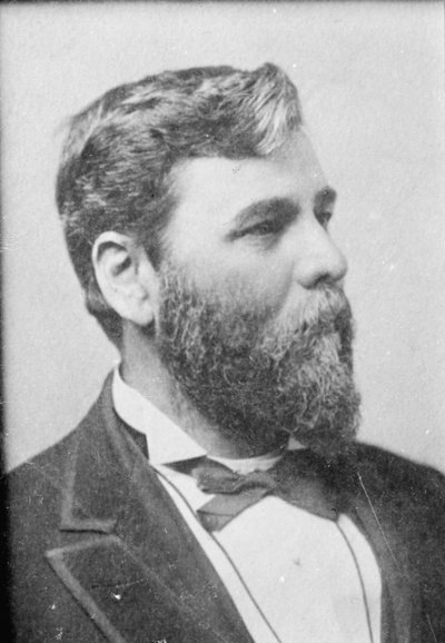 Milton M. Holland de American Photographer