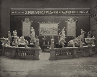 Estatuária em Cimento de American Photographer