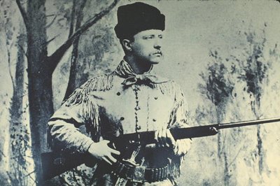 Theodore Roosevelt em traje de caça, c.1885 (foto p/b) de American Photographer