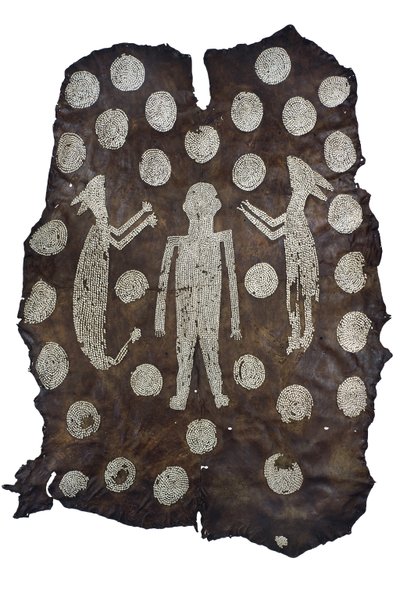 Chefe Powhatans Mantle, índio da América do Norte, da Virgínia, do final do século XVI ao início do século XVII (camurça com padrões de conchas) de American School