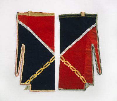 Leggings, Chippewa, c.1840 (pano de lã, contas de vidro, fitas de seda, tiras de fibra bastarda e fio) de American School