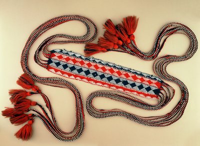 Faixa, c.1820s (lã e missangas) de American School
