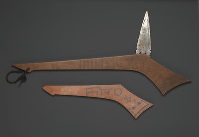 Clube de guerra Sioux, de Fort Snelling, Minnesota (madeira e metal) de American School