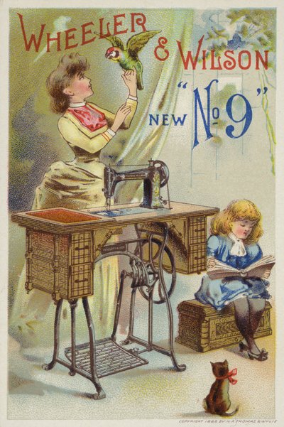 Mulher segurando papagaio ao lado da máquina de costura de American School