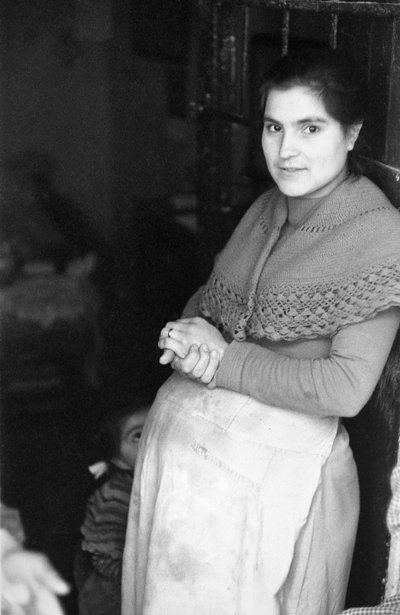 CROTONE - MATERNIDADE de Ando Gilardi