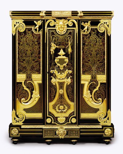 Um pequeno armário montado em ormolu Luís XIV, 1700-10 de Andre Charles Boulle
