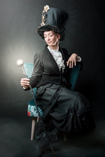 Retrato Steampunk Elegante de Andrzej Lisowski
