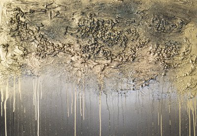 Fluxo com textura dourada de Anete Purina-Purite
