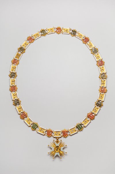 Reino de Baviere - Ordem de São Hubert: colar usado por Luitpold, Duque en Baviere (1890-1973) - Fim do século XVIII - Ouro e Emaux - Colar: L 122 cm; peso 460 g (pingente incluído) - Pingente: D 7,5 cm - Colecção privada de Anonymous Anonymous