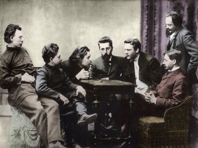 Membros do círculo literário Sreda, formado na segunda metade da década de 1890 por escritores russos realistas - Retratos de intelectuais russos do grupo literário Znanie: da esquerda para a direita, Andrei Skitalets (Stephan Gabrilovich Petrov), Leonid N de Anonymous Anonymous