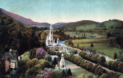 Vista geral da Basílica e do Calvário em Lourdes - Pirinéus de Hautes (65) por volta de 1900. de Anonymous Anonymous