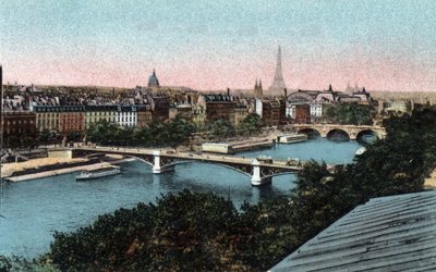 Paris: panorama do Sena com a Torre Eiffel ao fundo. Fotografia de 1920 no "Álbum Artístico" da cidade de Paris. Coleção particular. de Anonymous Anonymous