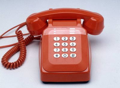 S63 telefone com chave de plástico laranja de Anonymous Anonymous