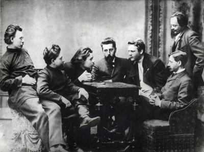 O Sreda Literário de Moscovo - Membros do círculo literário Sreda, formado na segunda metade da década de 1890 por escritores russos realistas - Retratos de intelectuais russos do grupo literário Znanie: da esquerda para a direita, Andrei Skitalets (Stepha de Anonymous Anonymous