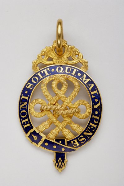 Reino Unido - Ordem da Jarreteira: insígnia de cavalheiro-bailiff do pau preto - O padrão do crachá, um dos "lagos do amor" do colar rodeado por uma liga, foi adotado em 1566 - Lema "Honi est qui mal think about it" - Modelo em u de Anonymous Anonymous