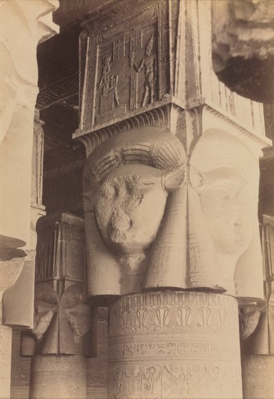 Dendera, Interior do Templo, Hathor Capitals de Antonio Beato