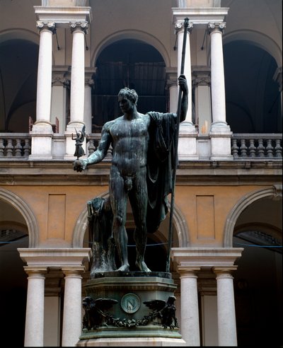 Napoleão Bonaparte (1769-1821) Representa em março Escultura de Bronze Pacificador de Antonio Canova (1757-1822) 1809 Sol. 325x125 cm Corte do Palácio Brera, Milão de Antonio Canova