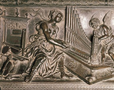 Música, detalhe da tumba de Sixtus IV de Antonio Pollaiuolo