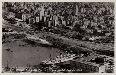 Porto e vista parcial da cidade, Buenos Aires, Argentina de Argentinian Photographer