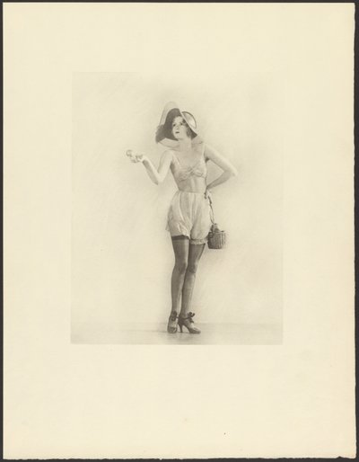 [Mulher em lingerie]. de Arthur F. Kales