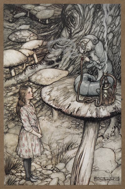 Alice a falar com a Lagarta que está sentada num cogumelo a fumar um cachimbo de Arthur Rackham