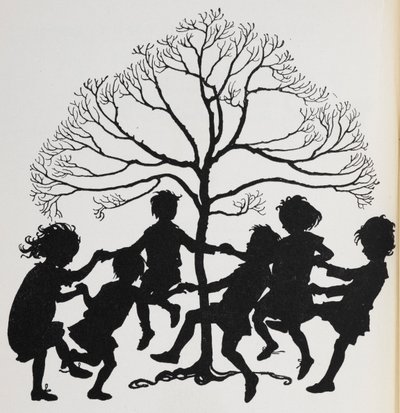 Silhueta de crianças a dançar à volta de uma árvore. de Arthur Rackham