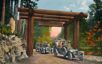 Entrada para o Parque Nacional Mount Rainier, c1916 de Asahel Curtis