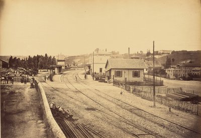Passagem de nível e estação, L