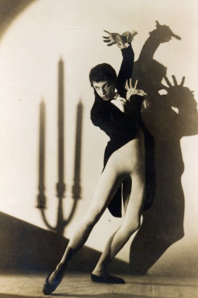 Robert Helpmann (1909-1986) em Aparições, 1936 de Australian Photographer