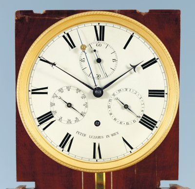 Um bodenstanduhr de um mês com equação de tempo e calendário completo de Austrian School