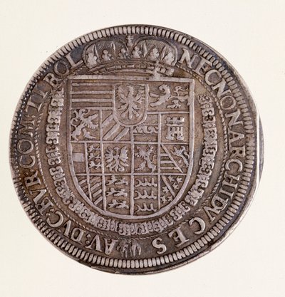 Moeda de prata (thaler) do Tirol: reinado do imperador Rudolf II (Rodolphe II) (1552-1612). Diam. 4 cm Nápoles, museo archeologico nazionale de Austrian School