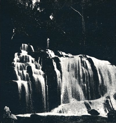 Cachoeira no Rio Dourado Lencoes, 1895 de Axel Frick