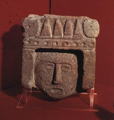 Cabeça esculpida asteca de Aztec