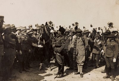 Benito Mussolini com seu Fascista e Italo Balbo na Líbia em Tripoli (foto a p/b) de Barbera La