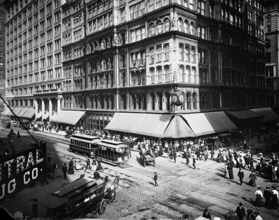 Marshall Field & Company, Chicago, Illinois, EUA, c.1905 (foto a p/b) de Barnes and Crosby