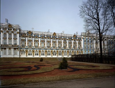 Vista do palácio Catherine (Tsarskoie Selo ou Tsarskoye Selo) realizado pelo arquiteto Bartolomeo Francesco Rastrelli (ca. 1700-1771) 1752-1756, Pushkin (Pushkin) Rússia de Bartolomeo Franceso Rastrelli