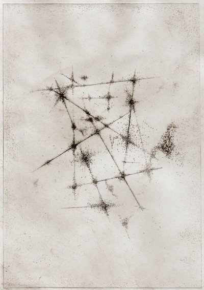 Nebulosa, 2018 (ponta seca sobre papel) de Bella Larsson