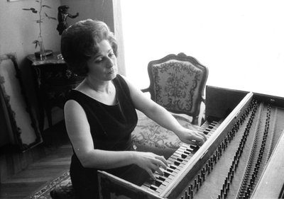 Huguette DREYFUS de Bernard Perrine