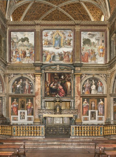 Vista dos afrescos com a adoração dos três reis de Bernardino Luini