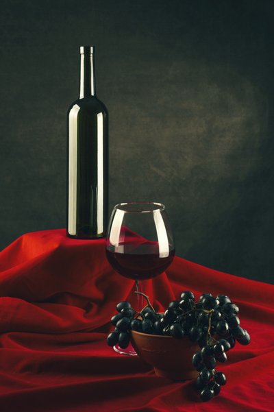 Natureza-morta com vinho tinto de Brig Barkow