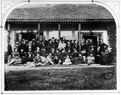 Grupo - Casa do Governo, c.1871 de British Photographer
