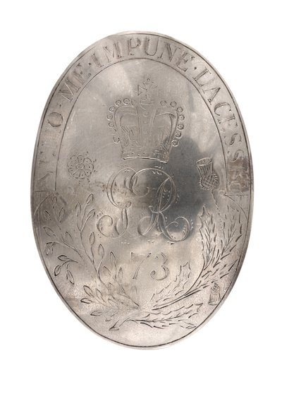 Placa de cintura do ombro, 73º Regimento de Pés (Highland), c.1788 (placa de cintura do ombro) de British School